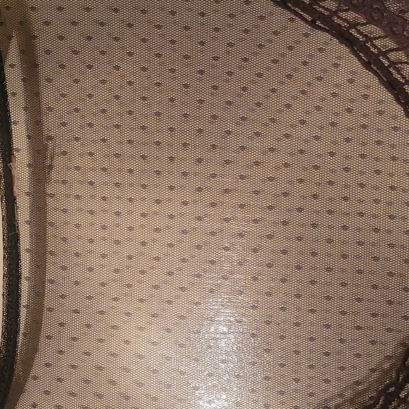 Cute top - Picture 3 of 5